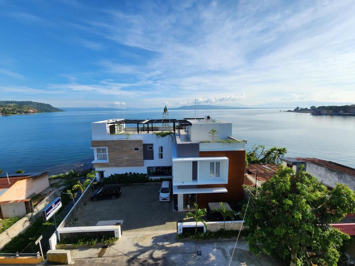 Purnama Balige Hotel Ngoại thất bức ảnh