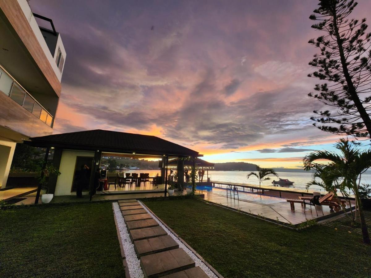 Purnama Balige Hotel Ngoại thất bức ảnh